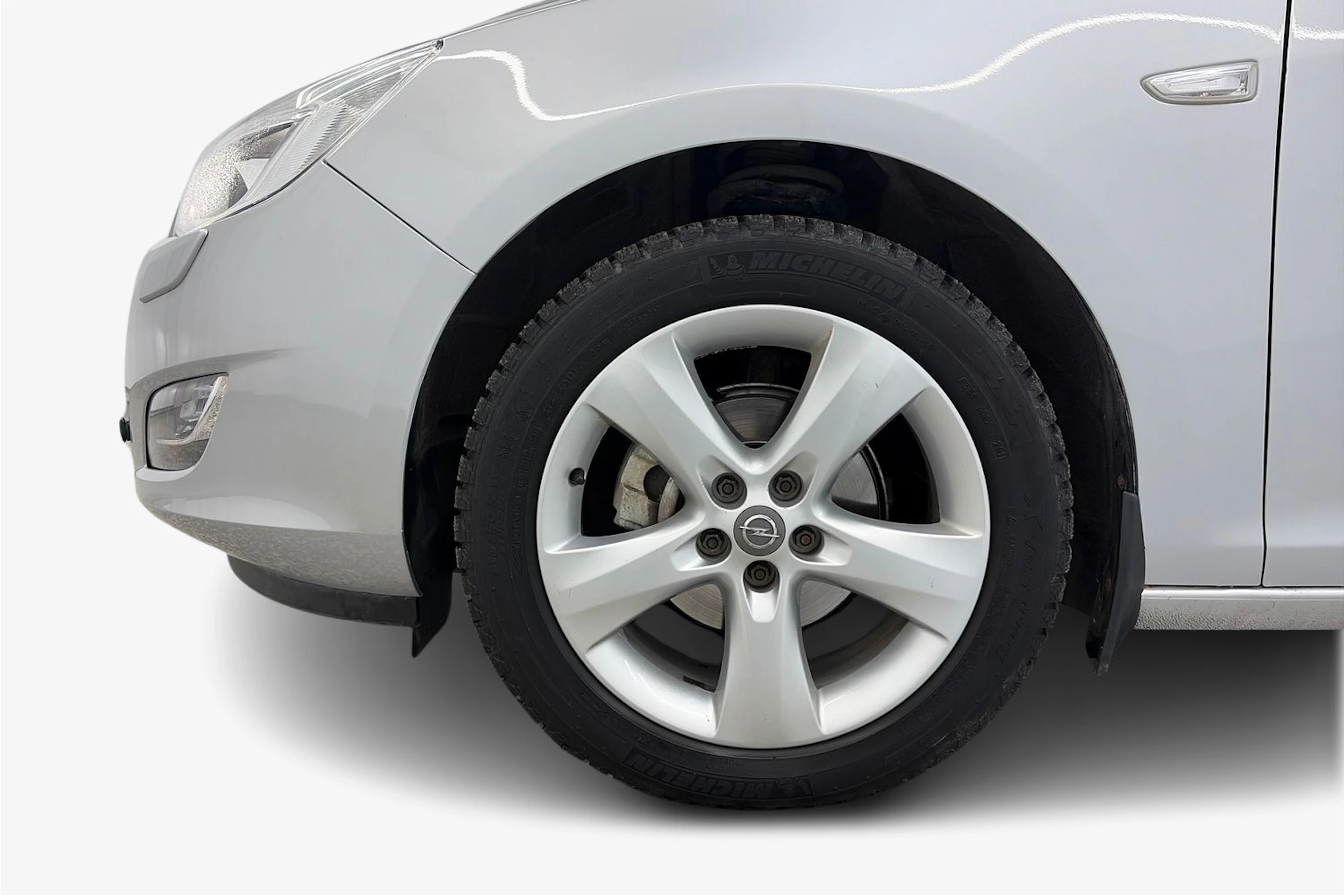 hopea Opel Astra 2011 kuva 9.