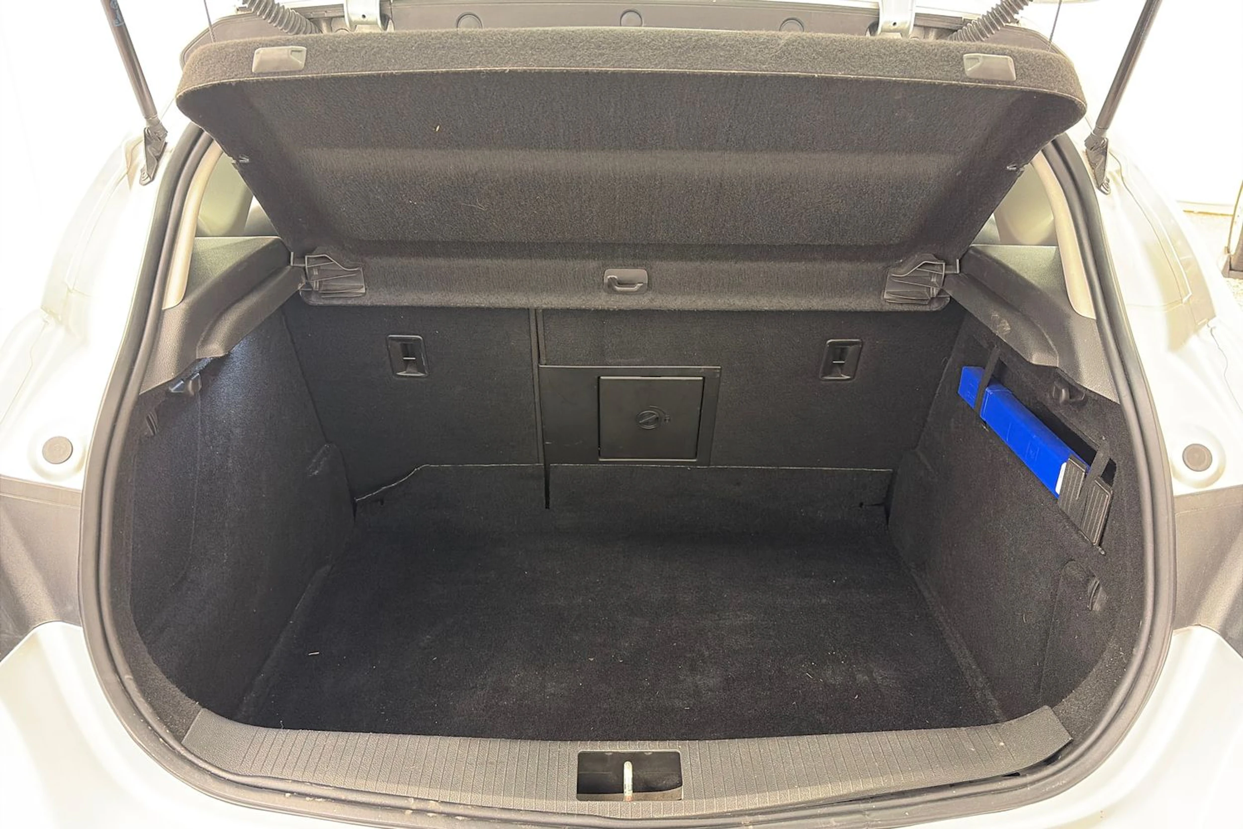 hopea Opel Astra 2011 kuva 11.