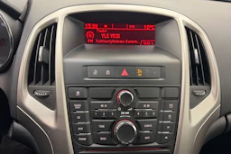 hopea Opel Astra 2011 kuva 17.