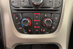 hopea Opel Astra 2011 kuva 18.