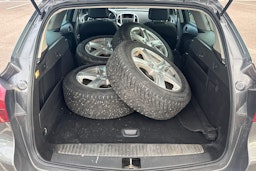 Harmaa Opel ASTRA 2011 kuva 23.
