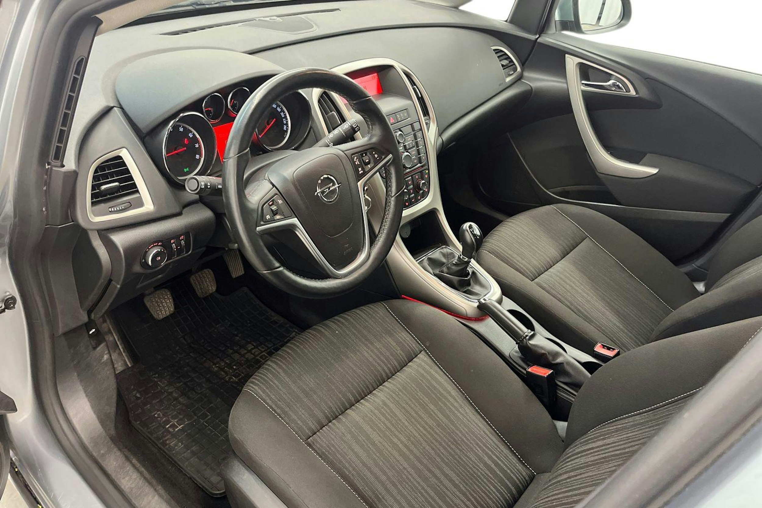 Harmaa Opel ASTRA 2011 kuva 7.