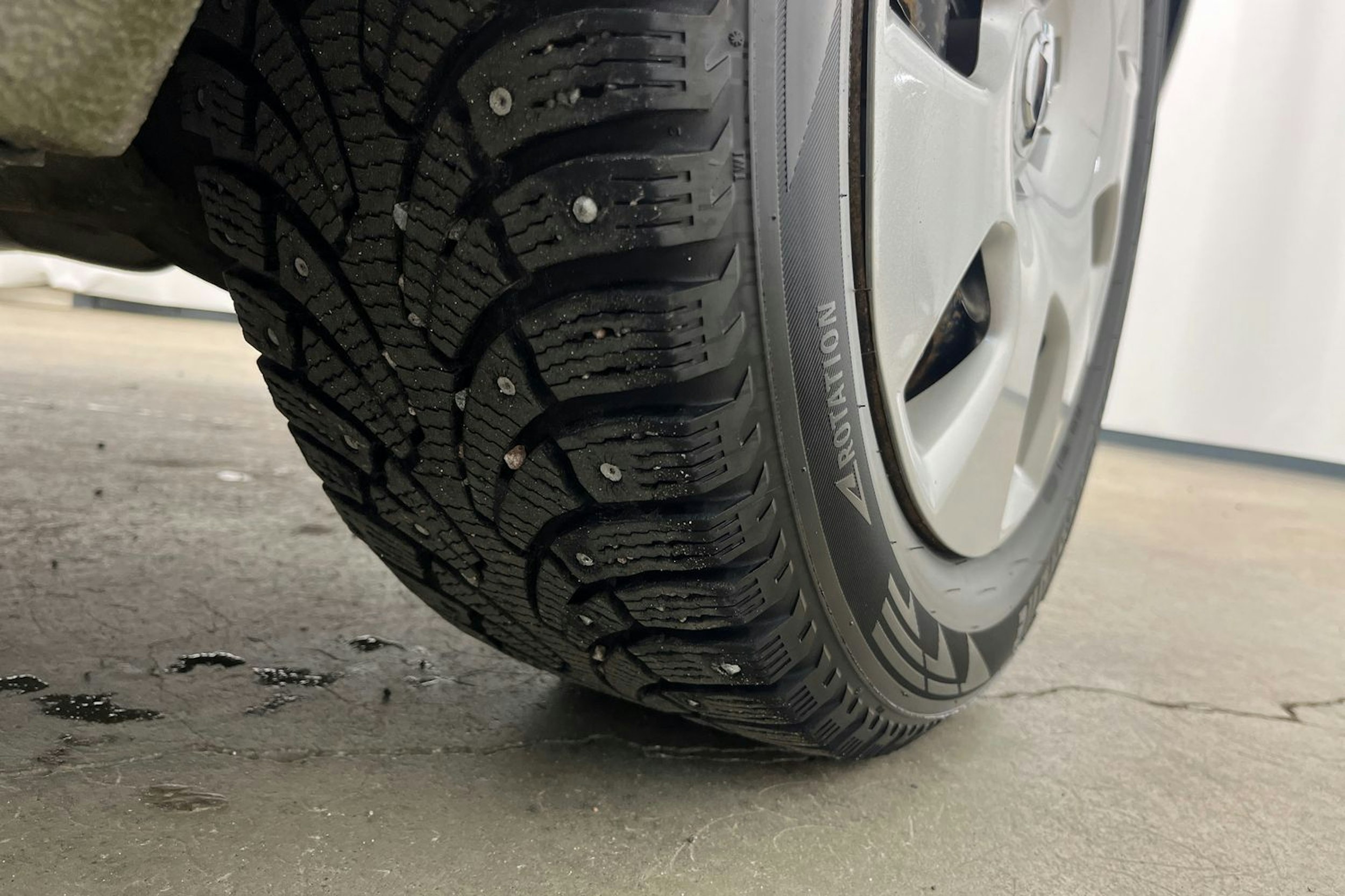 Harmaa Opel ASTRA 2011 kuva 13.