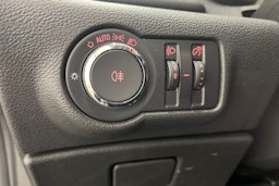 Harmaa Opel ASTRA 2011 kuva 16.