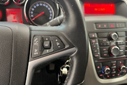 Harmaa Opel ASTRA 2011 kuva 18.