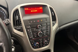 Harmaa Opel ASTRA 2011 kuva 19.