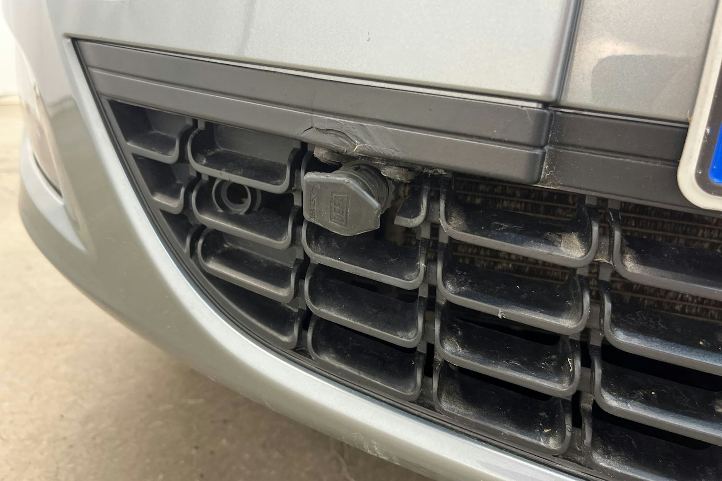 Harmaa Opel ASTRA 2011 kuva 24.