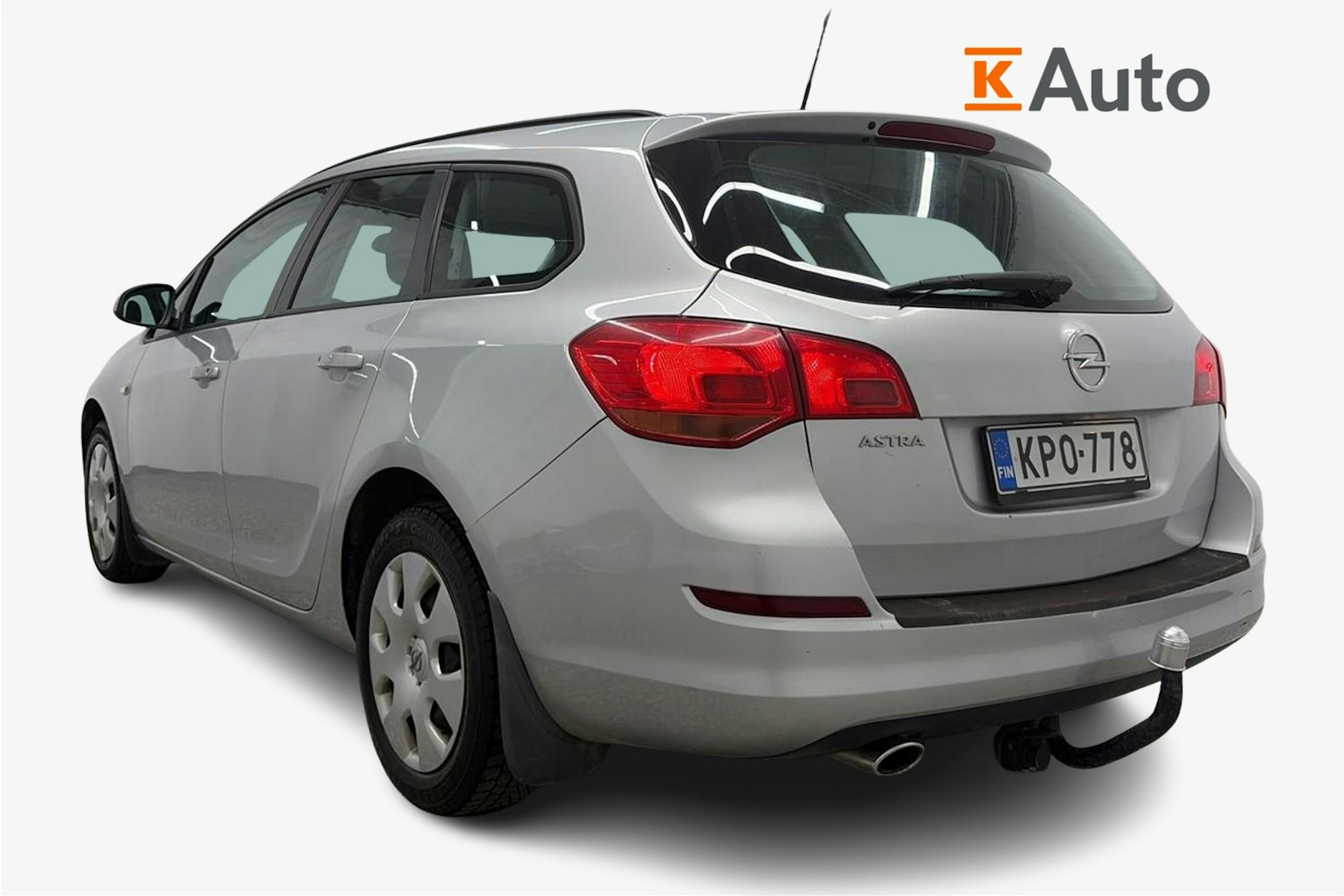 Hopea Opel ASTRA 2011 kuva 2.