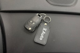 Hopea Opel ASTRA 2011 kuva 21.