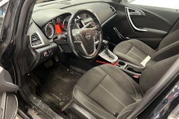 musta Opel Astra 2011 kuva 3.