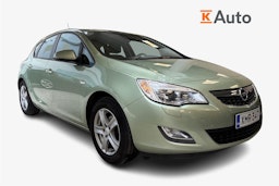 vihreä Opel Astra 2011 kuva 1.