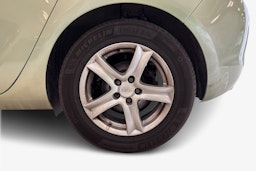 vihreä Opel Astra 2011 kuva 11.