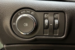 vihreä Opel Astra 2011 kuva 18.