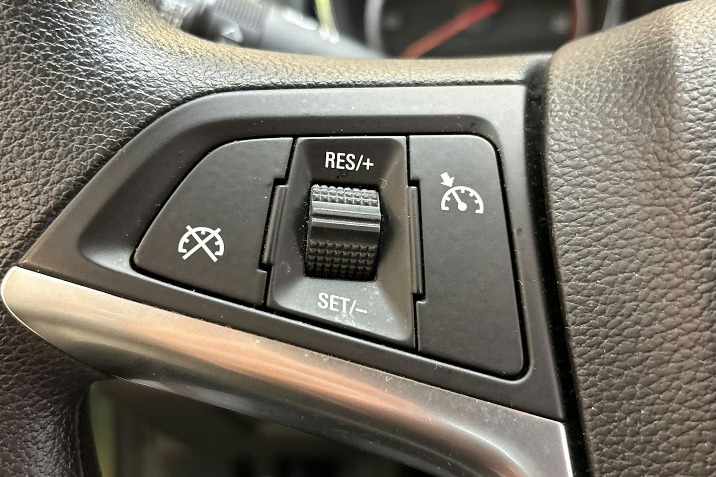 vihreä Opel Astra 2011 kuva 19.