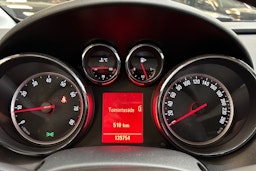 vihreä Opel Astra 2011 kuva 21.