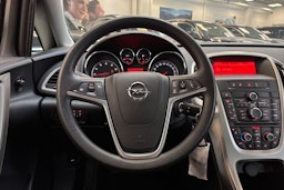 vihreä Opel Astra 2011 kuva 22.