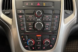 vihreä Opel Astra 2011 kuva 25.