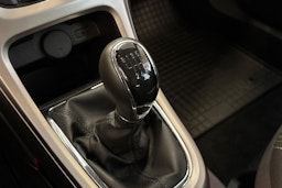vihreä Opel Astra 2011 kuva 26.