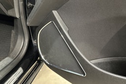 met. musta Opel Astra 2011 kuva 20.