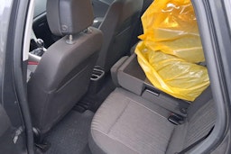 harmaa Opel Astra 2011 kuva 10.