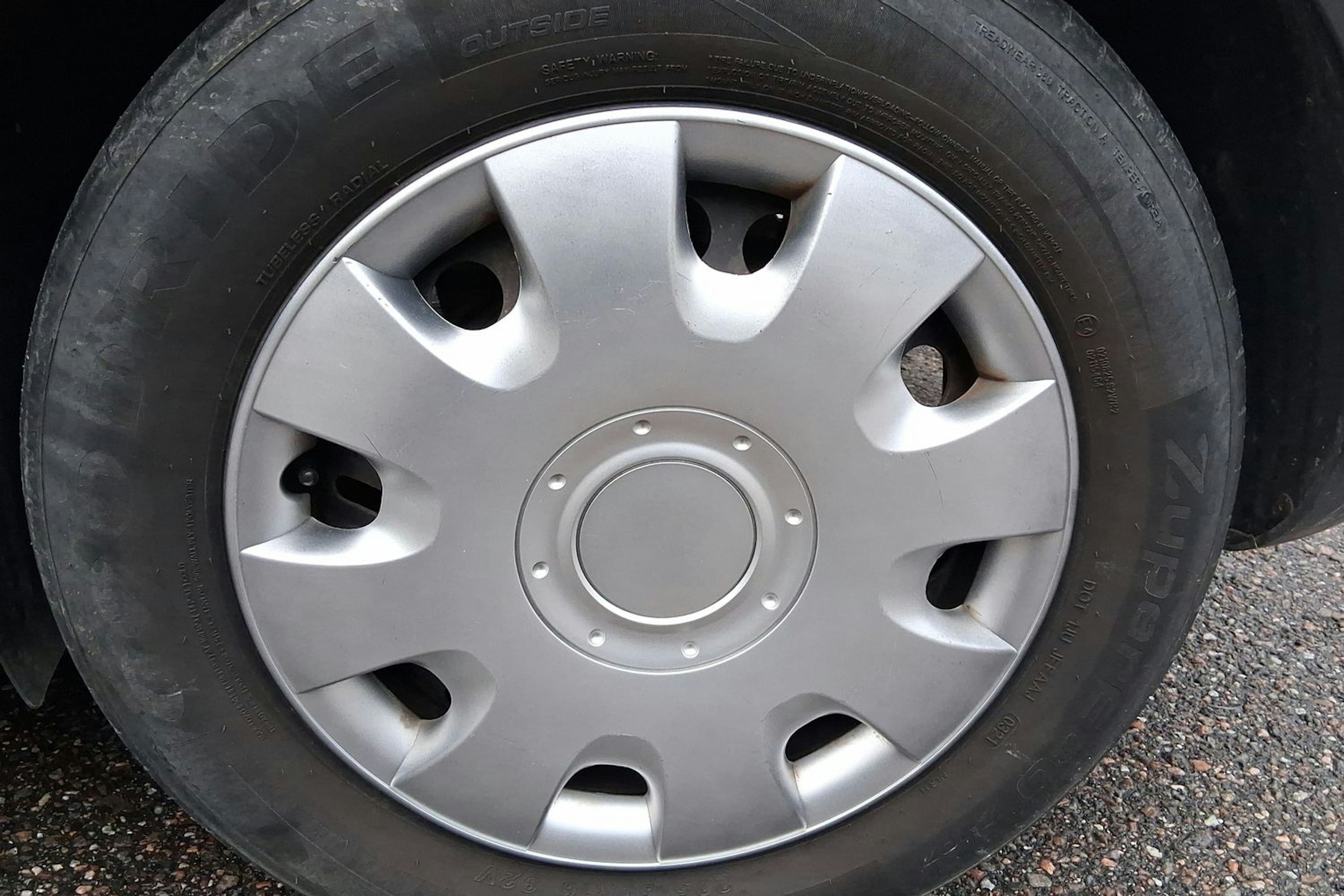 harmaa Opel Astra 2011 kuva 11.