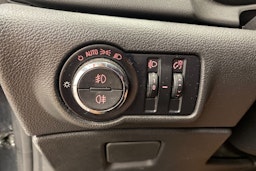 musta Opel Astra 2012 kuva 14.