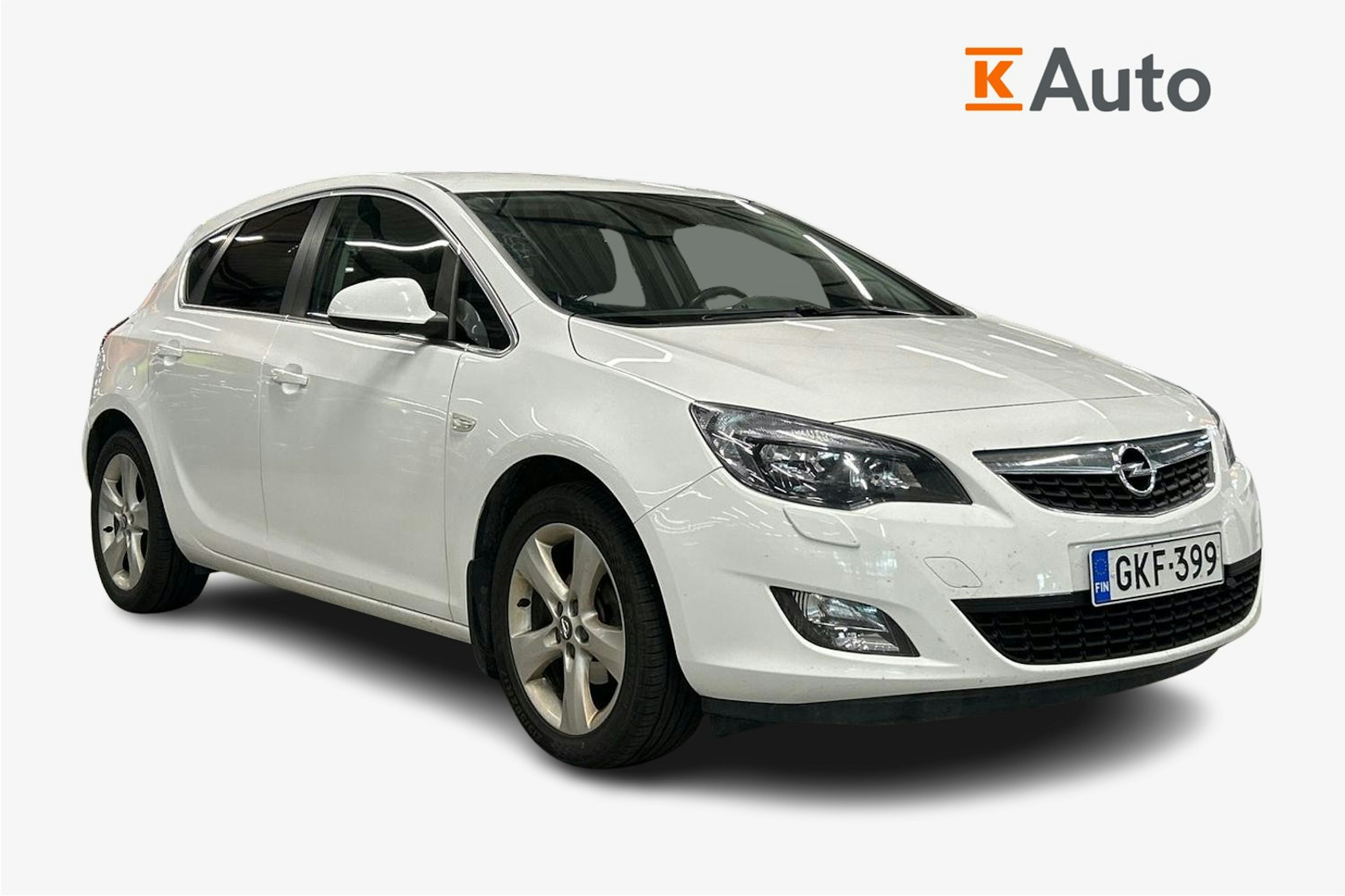 valkoinen Opel Astra 2012 kuva 1.