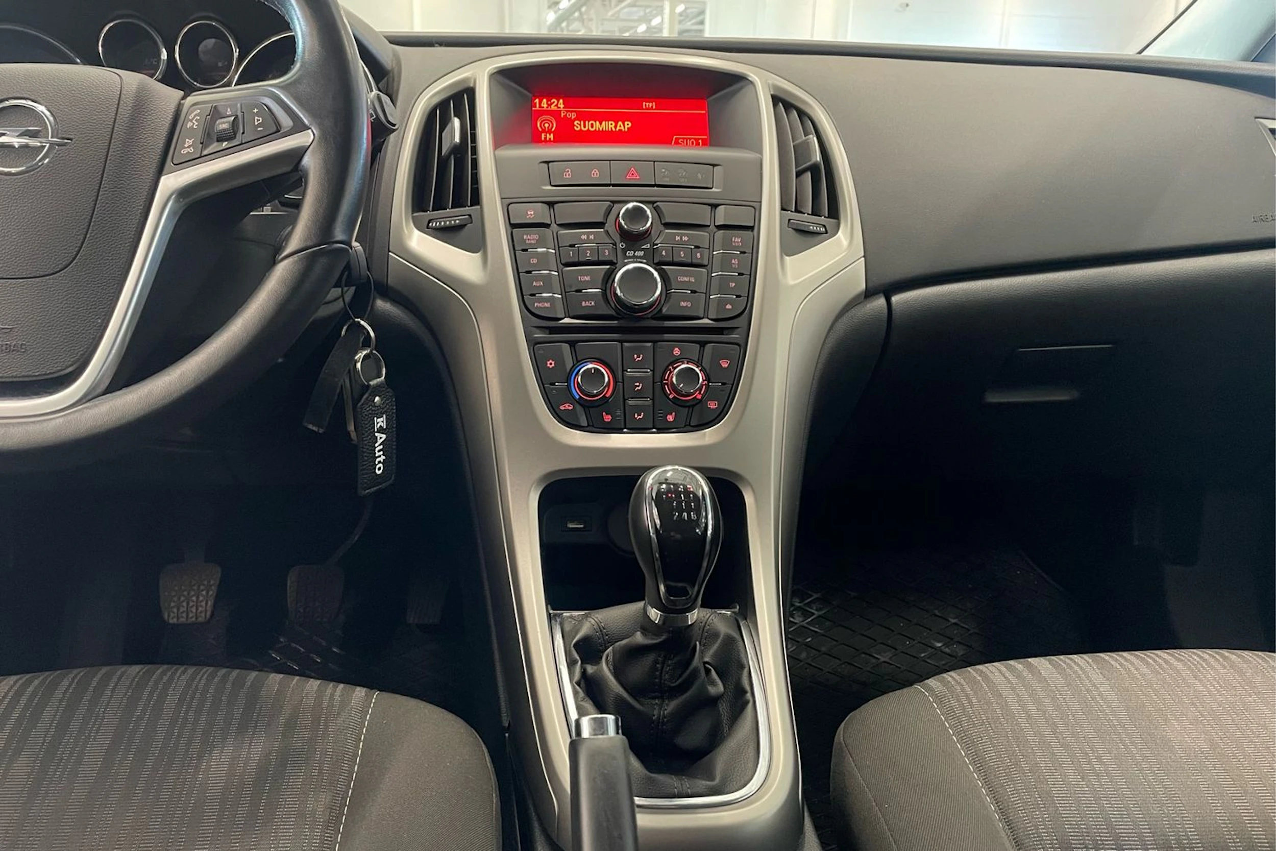 harmaa Opel Astra 2012 kuva 16.