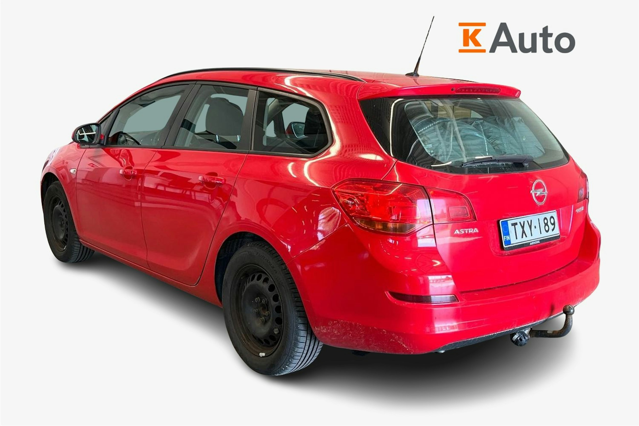 punainen Opel Astra 2012 kuva 2.