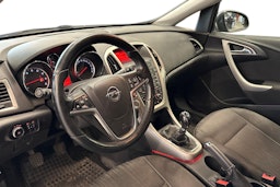 met. harmaa Opel Astra 2012 kuva 3.