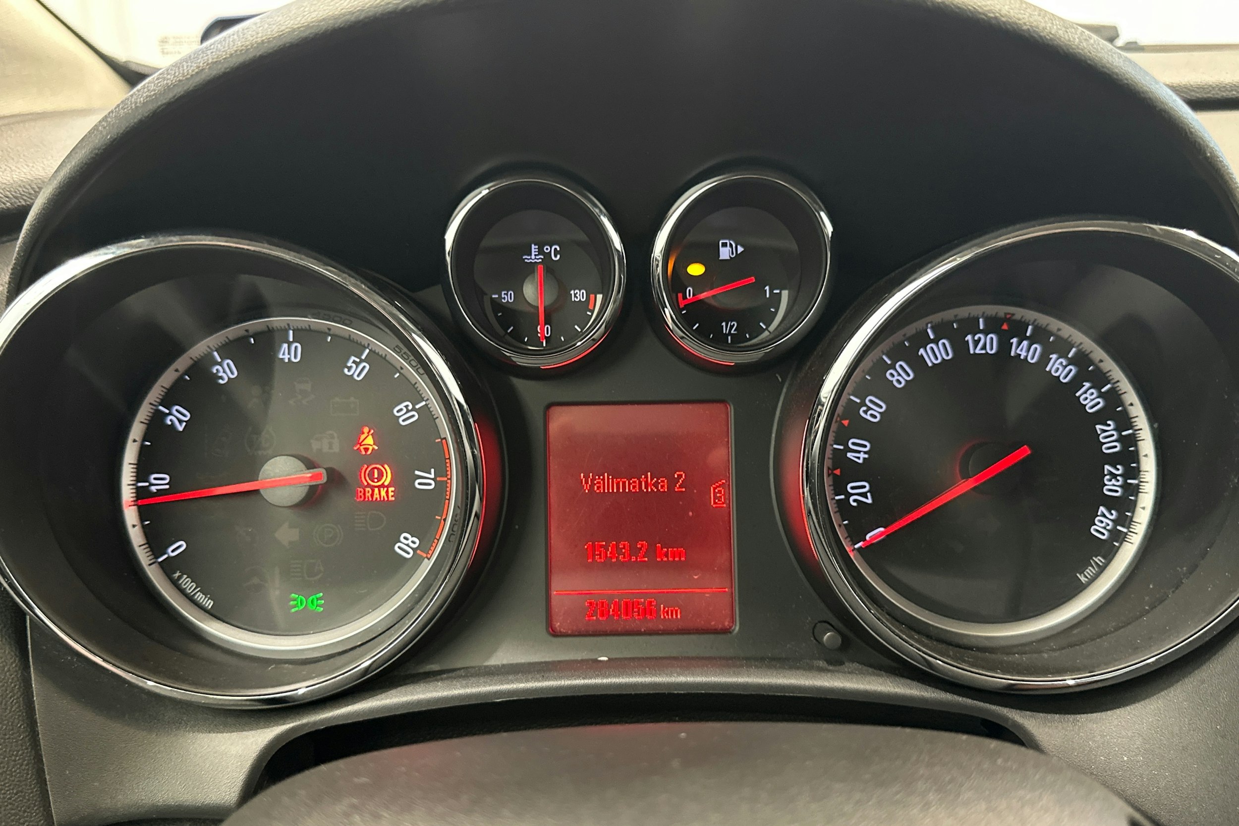 met. harmaa Opel Astra 2012 kuva 18.