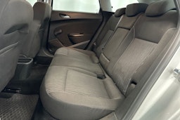 hopea Opel Astra 2013 kuva 24.