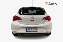 valkoinen Opel Astra 2013 kuva 3.