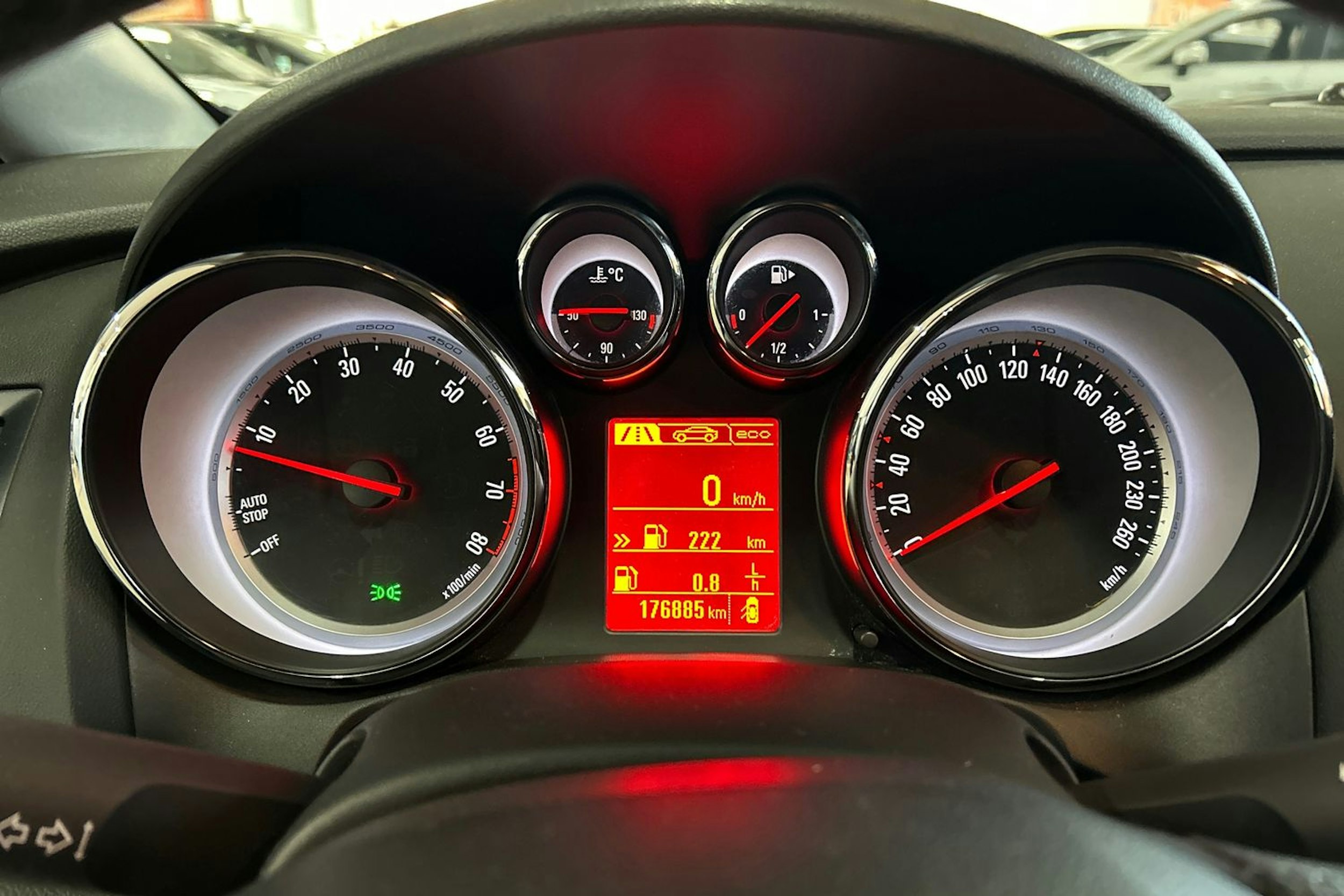 hopea Opel Astra 2013 kuva 15.