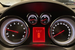 Valkoinen Opel ASTRA 2014 kuva 15.