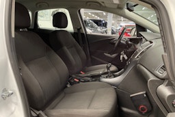 Valkoinen Opel ASTRA 2014 kuva 22.