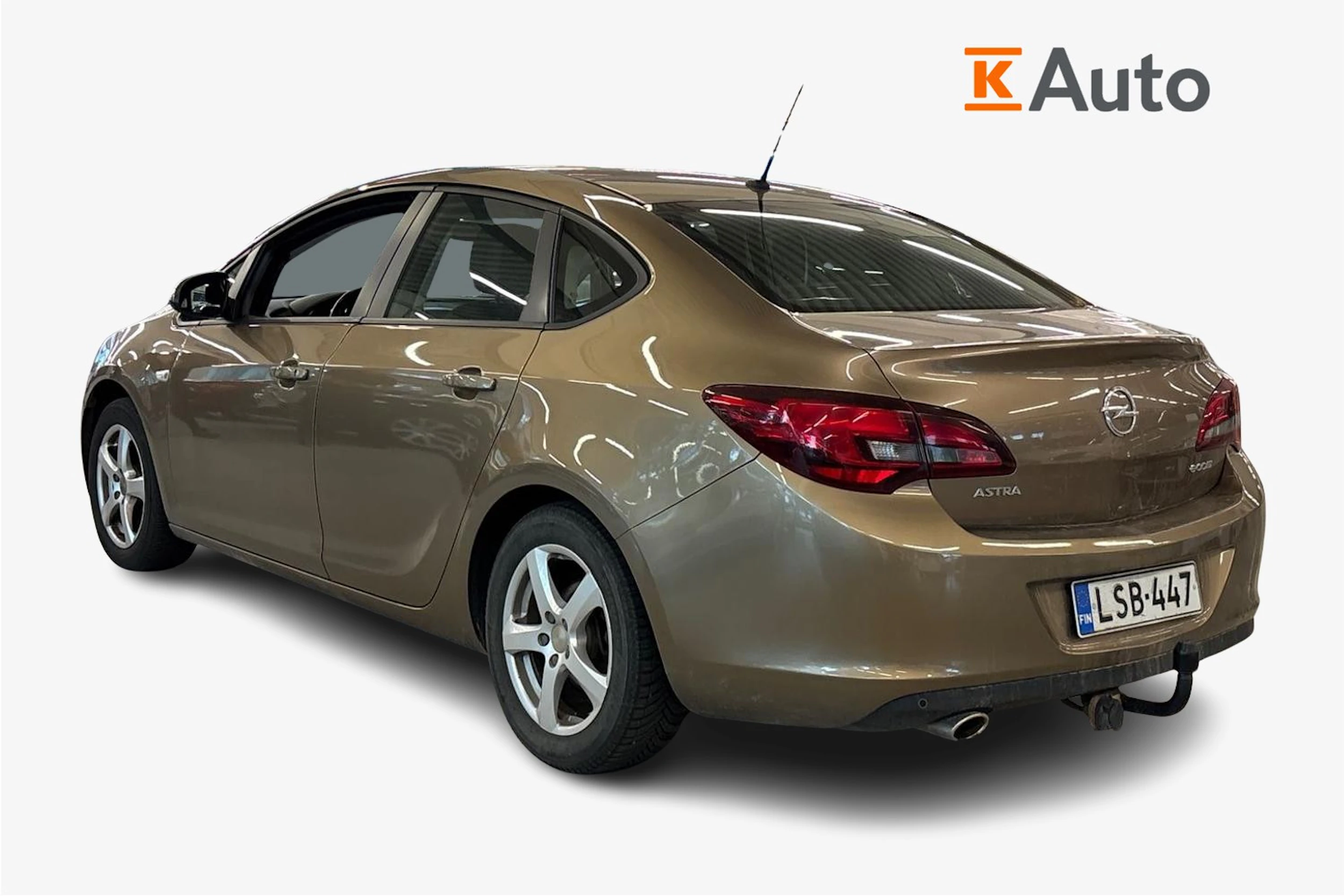 ruskea (beige) Opel Astra 2013 kuva 2.