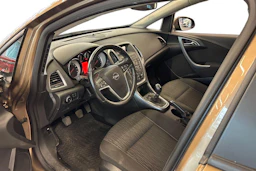 ruskea (beige) Opel Astra 2013 kuva 3.