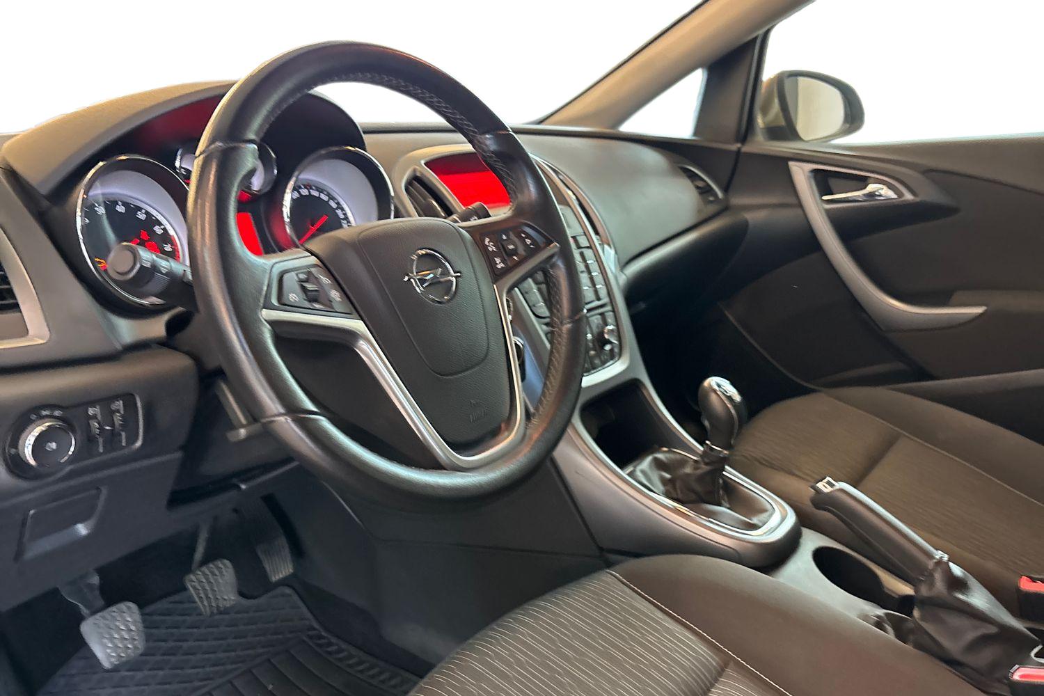 Opel Astra 2013, kuva 6/19