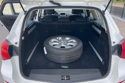 Valkoinen Opel Astra 2013 kuva 22.