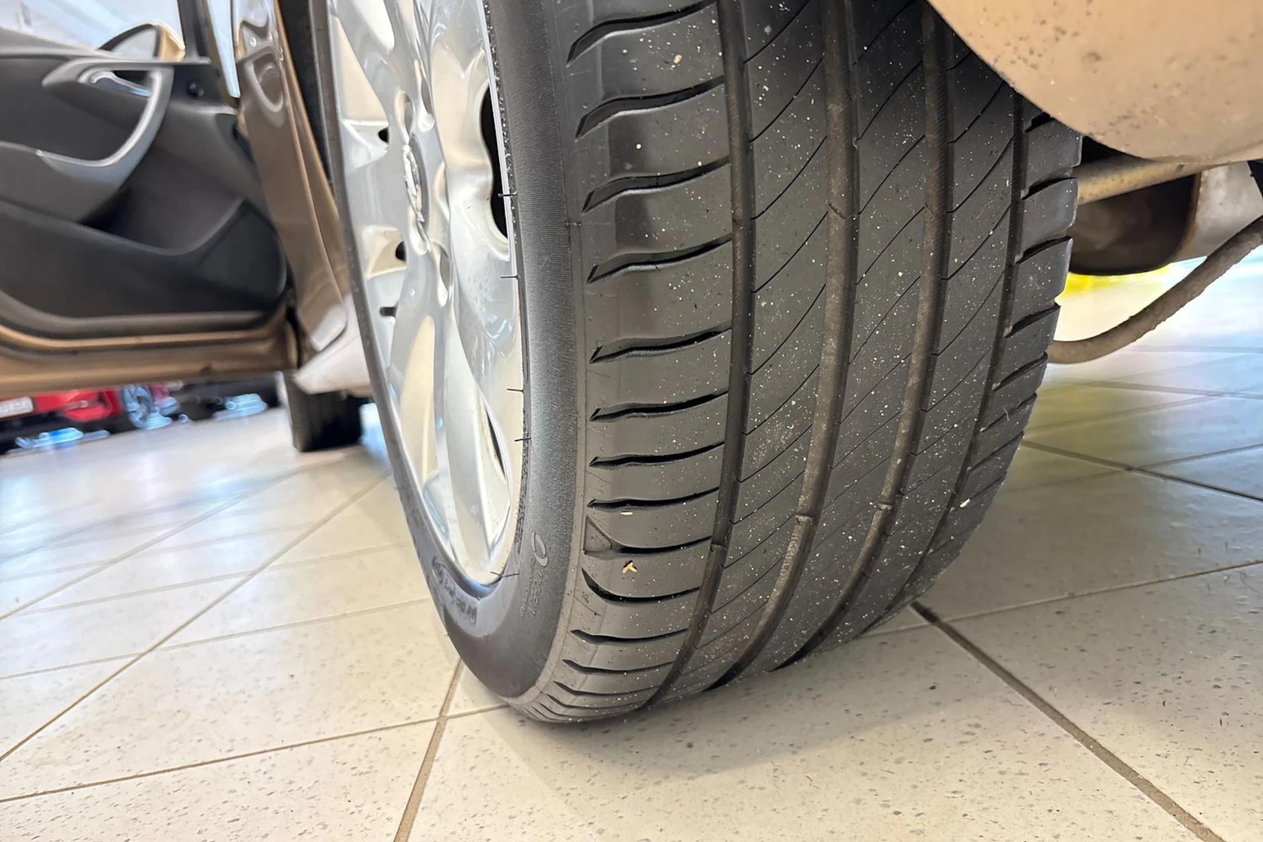 Ruskea (beige) Opel ASTRA 2013 kuva 10.