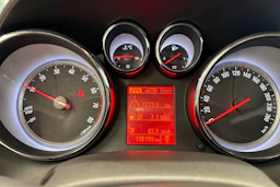 Ruskea (beige) Opel ASTRA 2013 kuva 16.