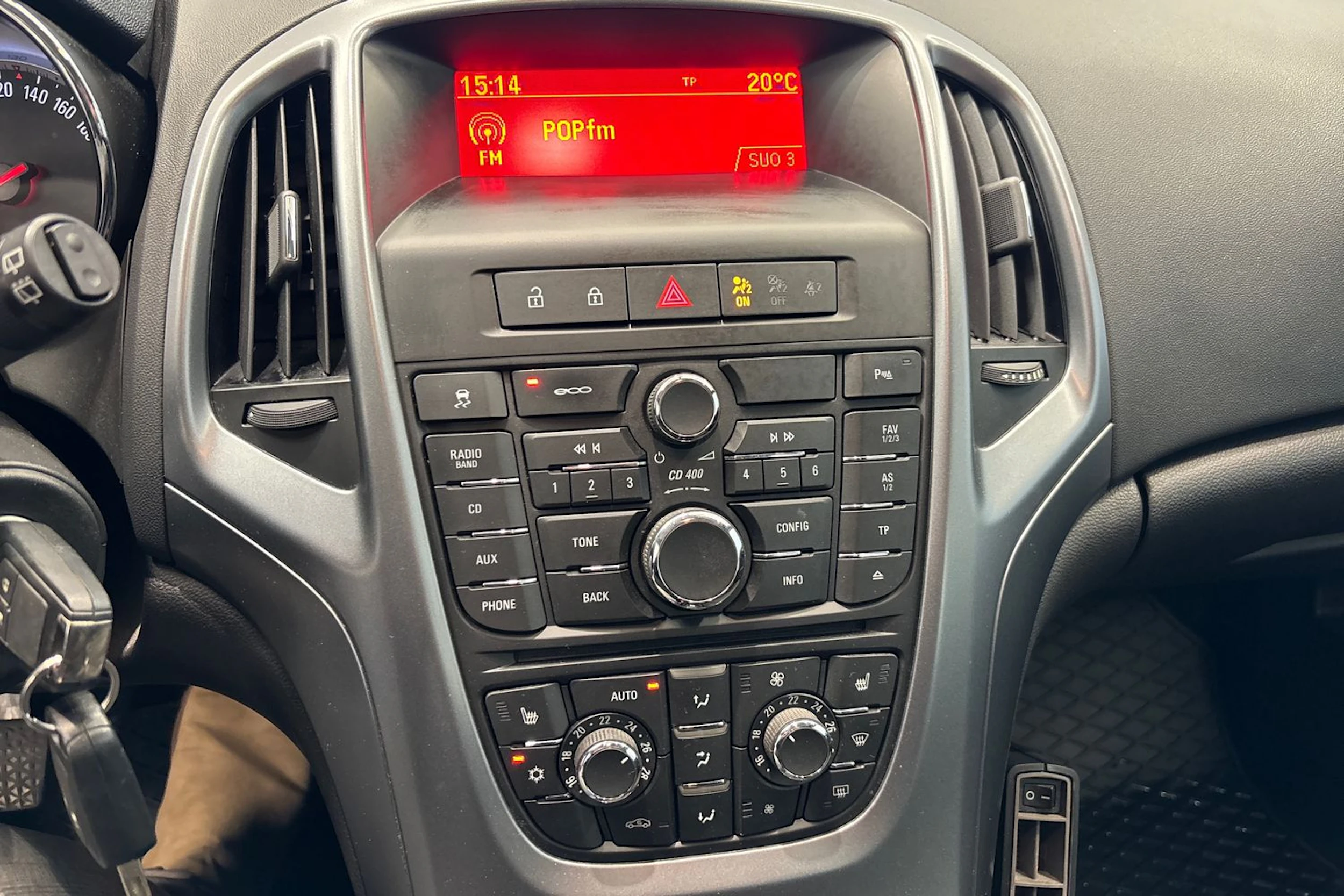 Ruskea (beige) Opel ASTRA 2013 kuva 18.