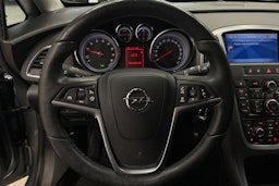 Harmaa Opel Astra 2013 kuva 12.