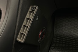 Harmaa Opel Astra 2013 kuva 18.