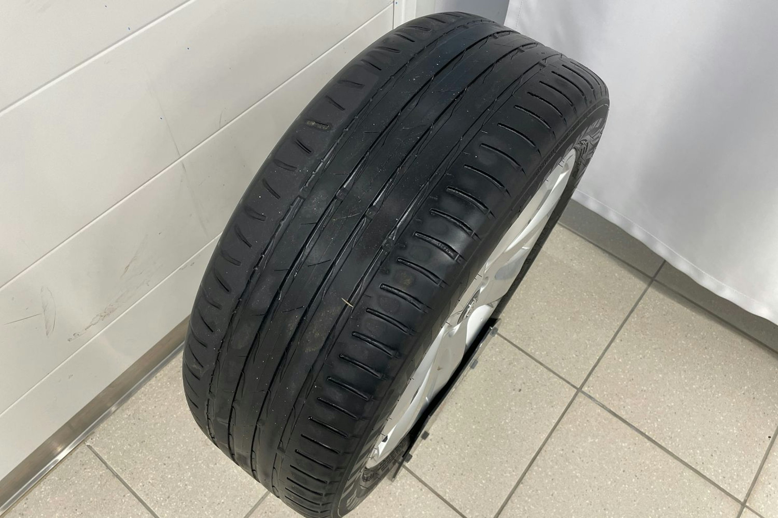 Harmaa Opel Astra 2013 kuva 21.