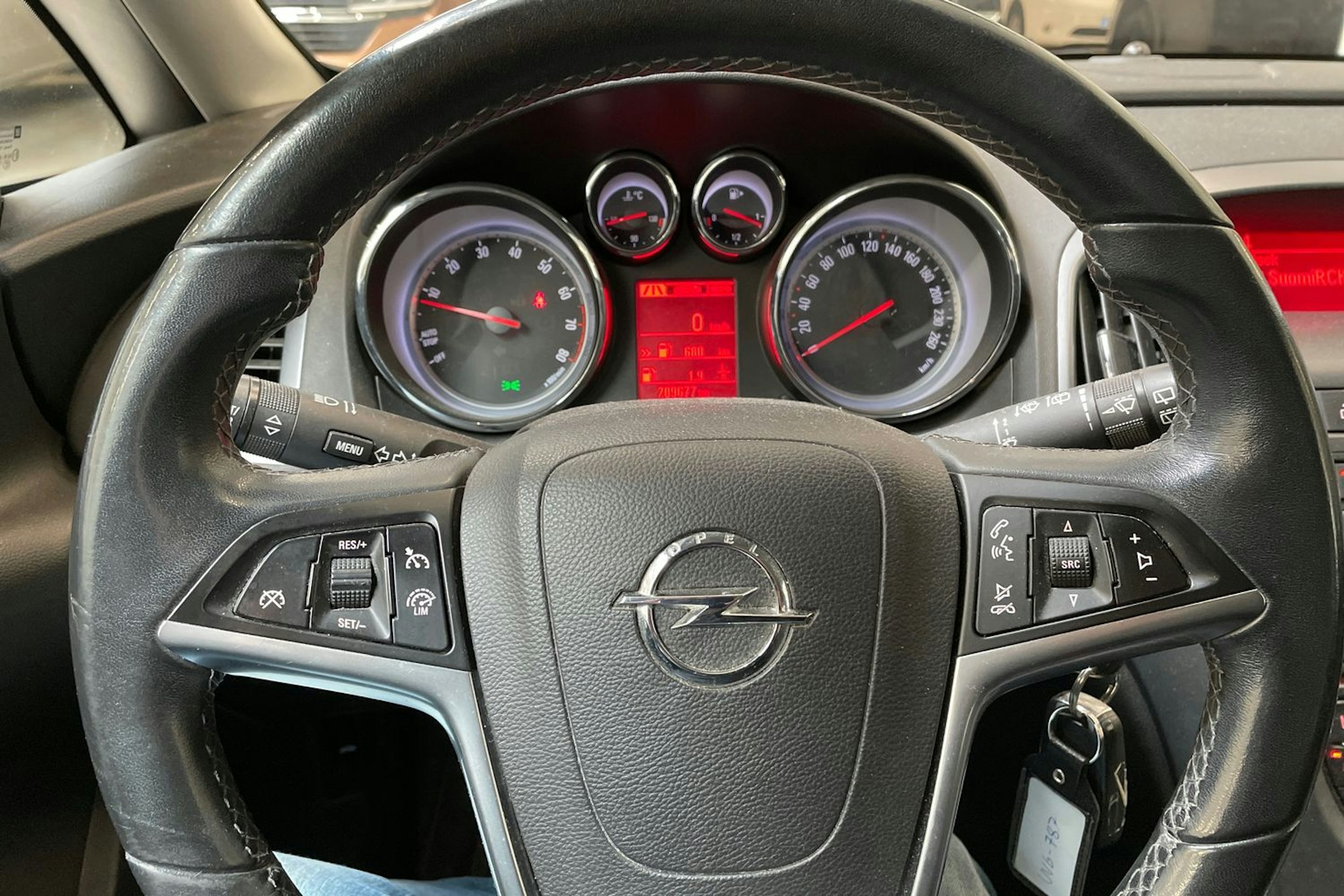 harmaa Opel Astra 2013 kuva 13.