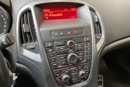 harmaa Opel Astra 2013 kuva 14.
