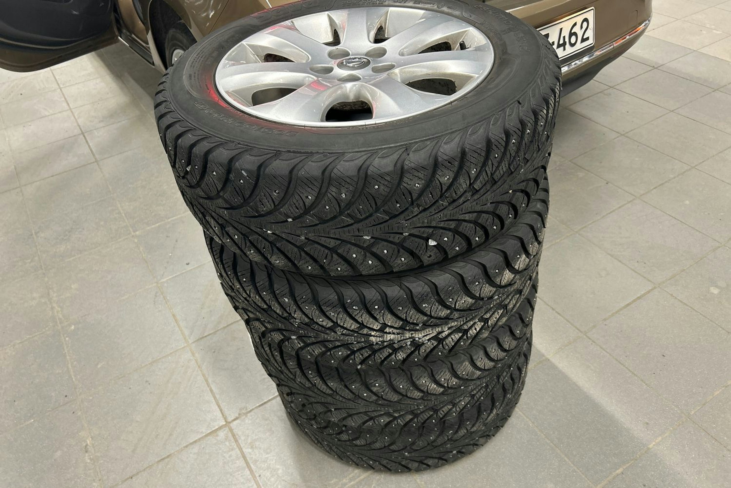 ruskea (beige) Opel Astra 2013 kuva 12.