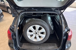 Musta Opel ASTRA 2014 kuva 22.